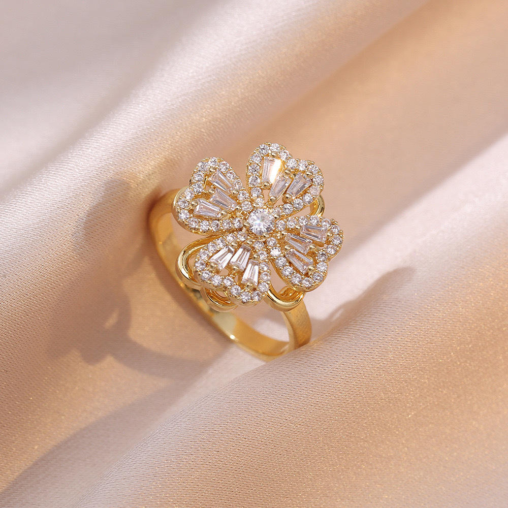 New Zircon Rotatable Four Leaf Clover