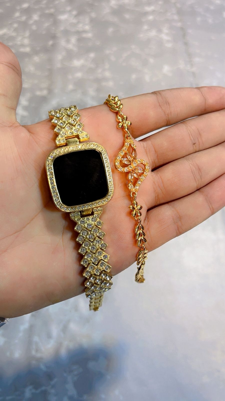 Luxury Golden Watch & Bracelet Set