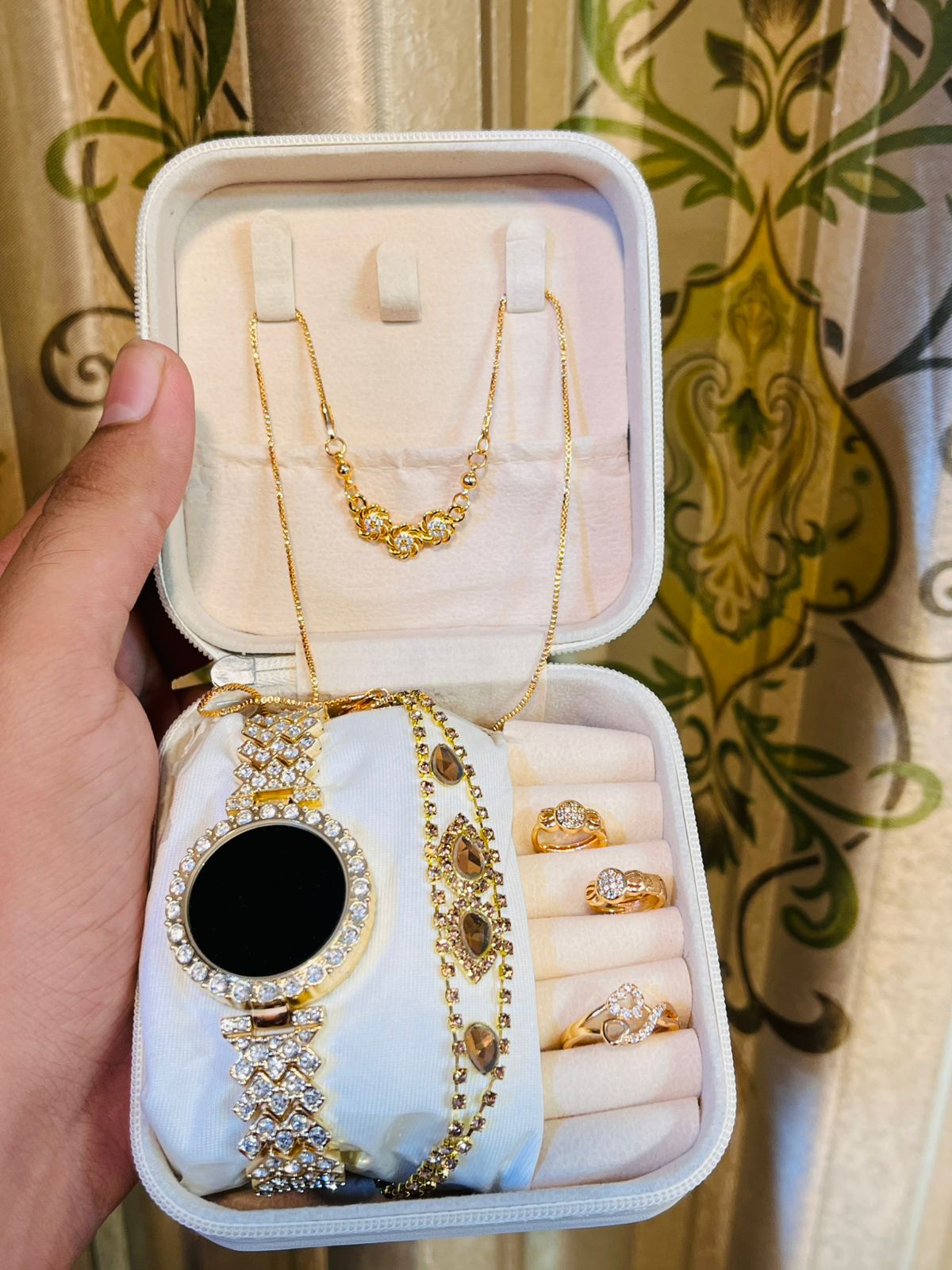 ✨ Mini Jewelry Box